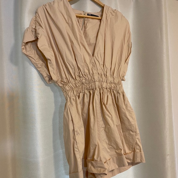Zara Short Pleated Jumpsuit - Picture 5 of 6